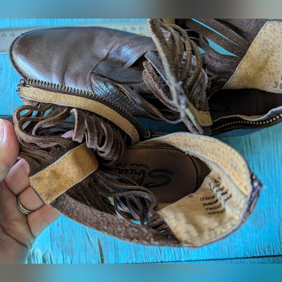 SBicca booties - Picture 3 of 16